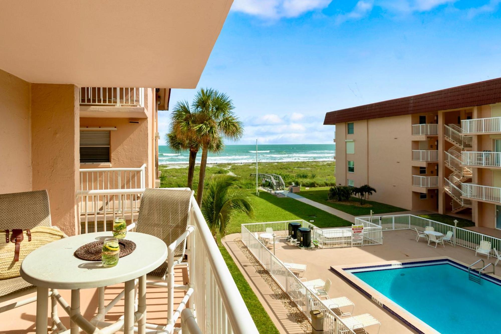 Spanish Main Cocoa Beach Oda fotoğraf
